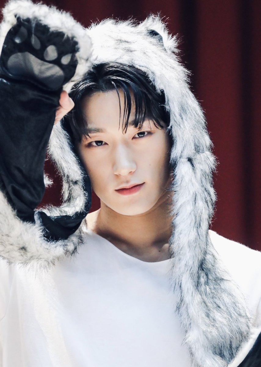 csanievy's tweet photo. His beauty
#에이티즈 #최산 #산 #ATEEZ #CHOISAN https://t.co/I7Ruf8minX