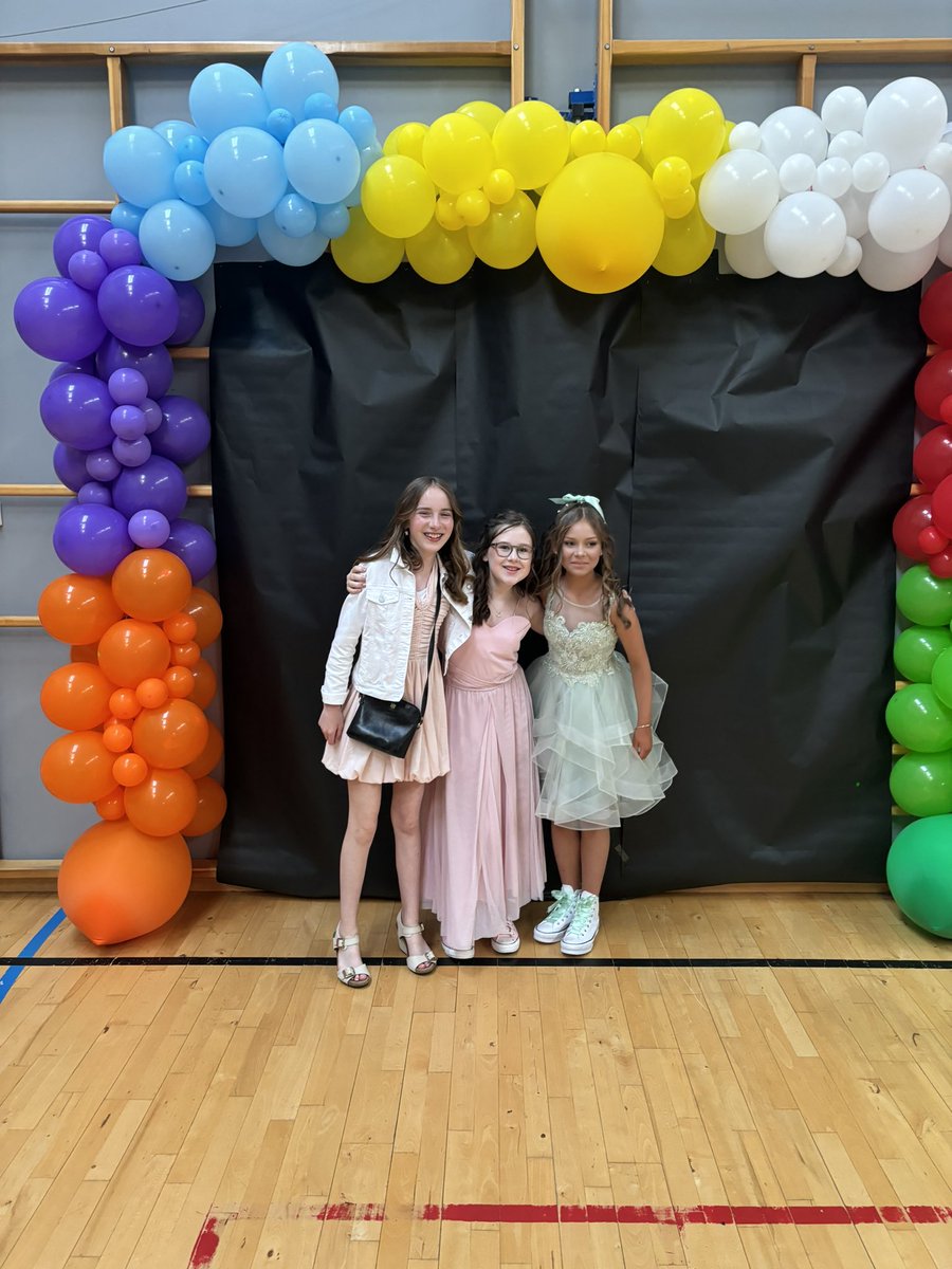 MPS_P7's tweet image. What an amazing night! P7 Leavers 2024 🖤💛