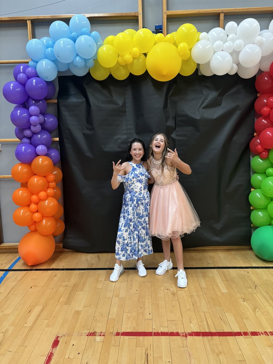 MPS_P7's tweet image. What an amazing night! P7 Leavers 2024 🖤💛