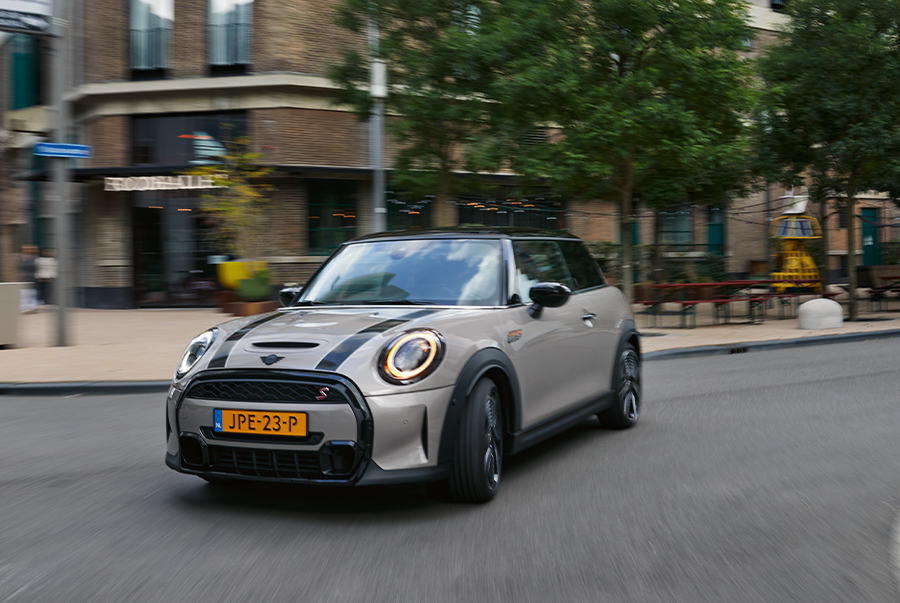 MINI_Paraguay's tweet image. Mostrá tu personalidad y robate todas las miradas con el #MINI3Puertas.

Conocé sus características:  bit.ly/3ivG9G7

#MINIParaguay #MINILATAM