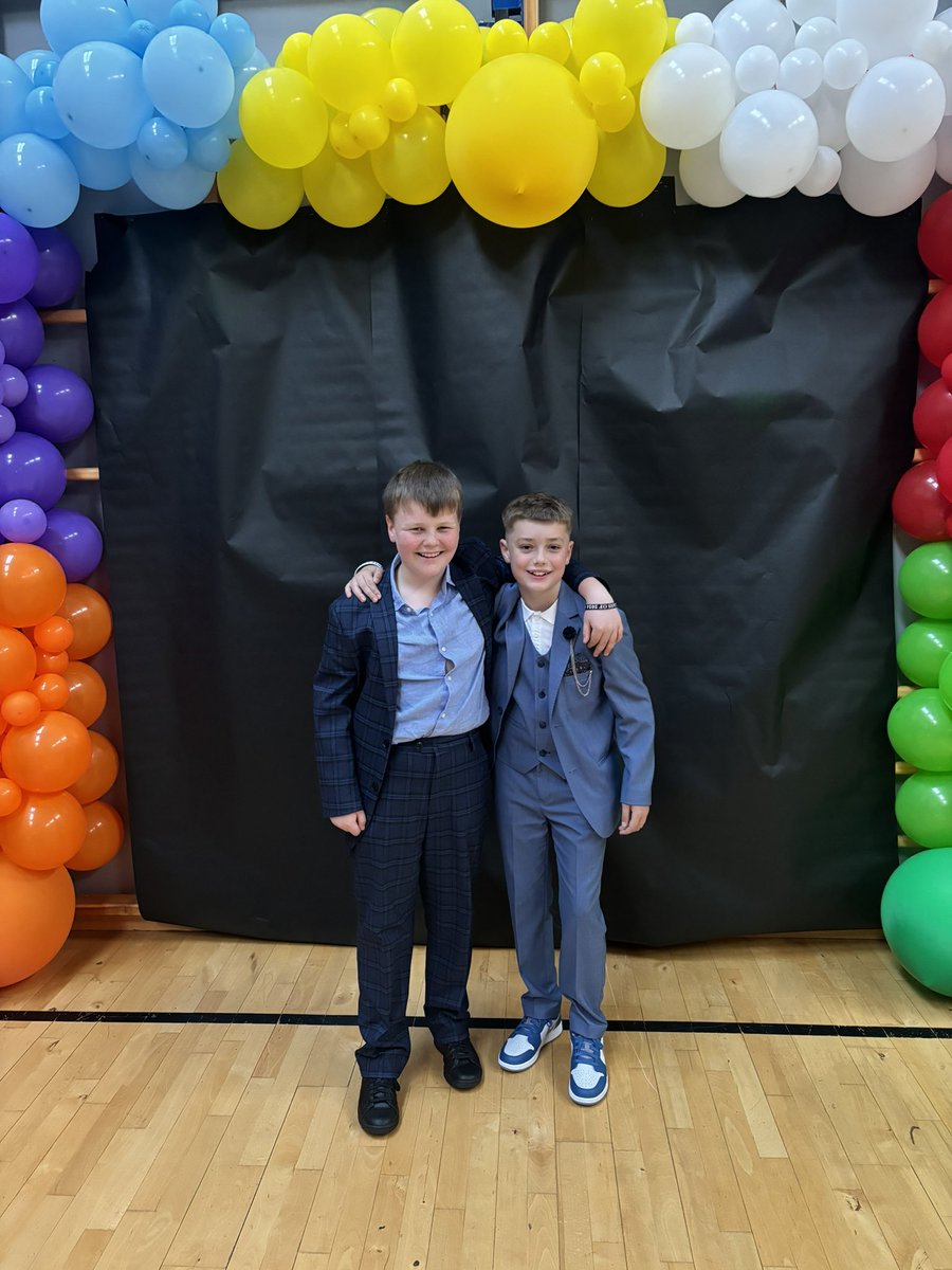 MPS_P7's tweet image. What an amazing night! P7 Leavers 2024 🖤💛