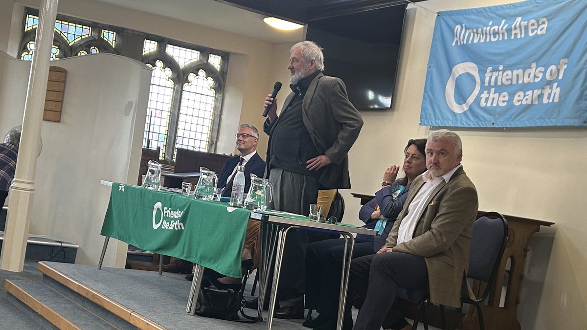 100s turned out in Alnwick tonight to Environmental Husting organised by <a href="/AlnwickFoE/">Alnwick Area Friends of the Earth</a> and <a href="/NorthWildlife/">Northumberland Wildlife Trust</a> to test candidates commitment to nature recovery and climate. Great to see the depth of caring and positive words on nature gain we hope transfers into ACTION! <a href="/WildlifeTrusts/">The Wildlife Trusts</a>