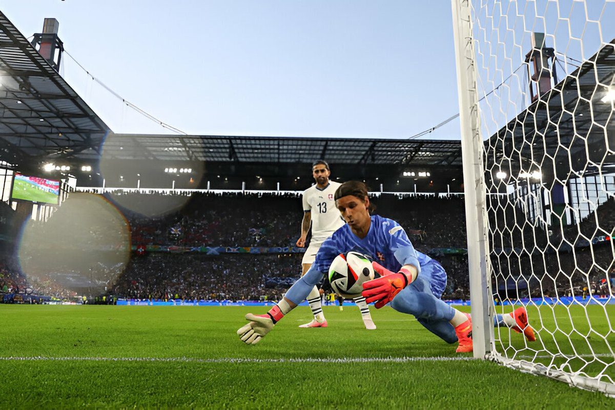 Sulimaan_27's tweet image. Yann Sommer 🇨🇭♥️

#EURO2024 | #SCOSUI