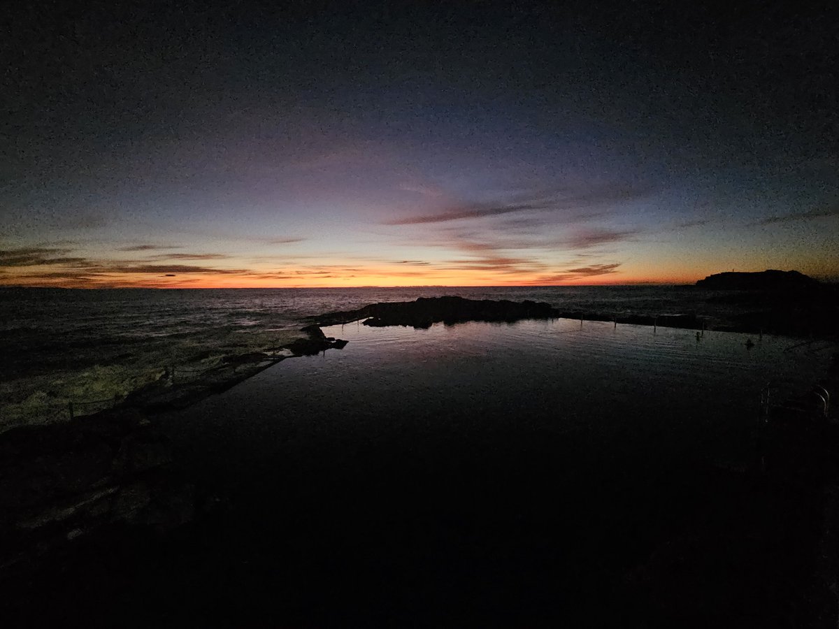SMEEAndrew's tweet image. Dawn patrol &amp;amp; rock pool swims #thirdspace