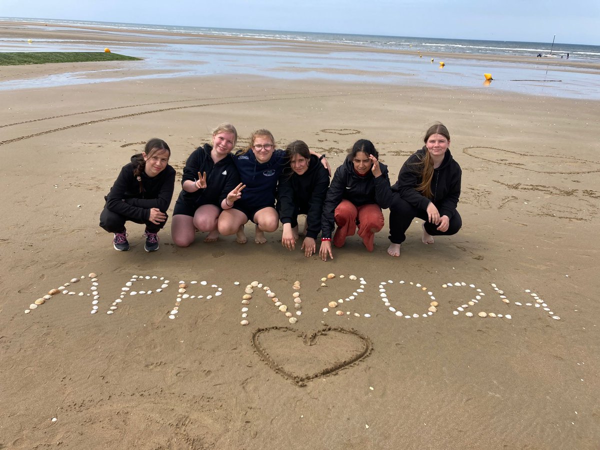 Collège Molière tweet media