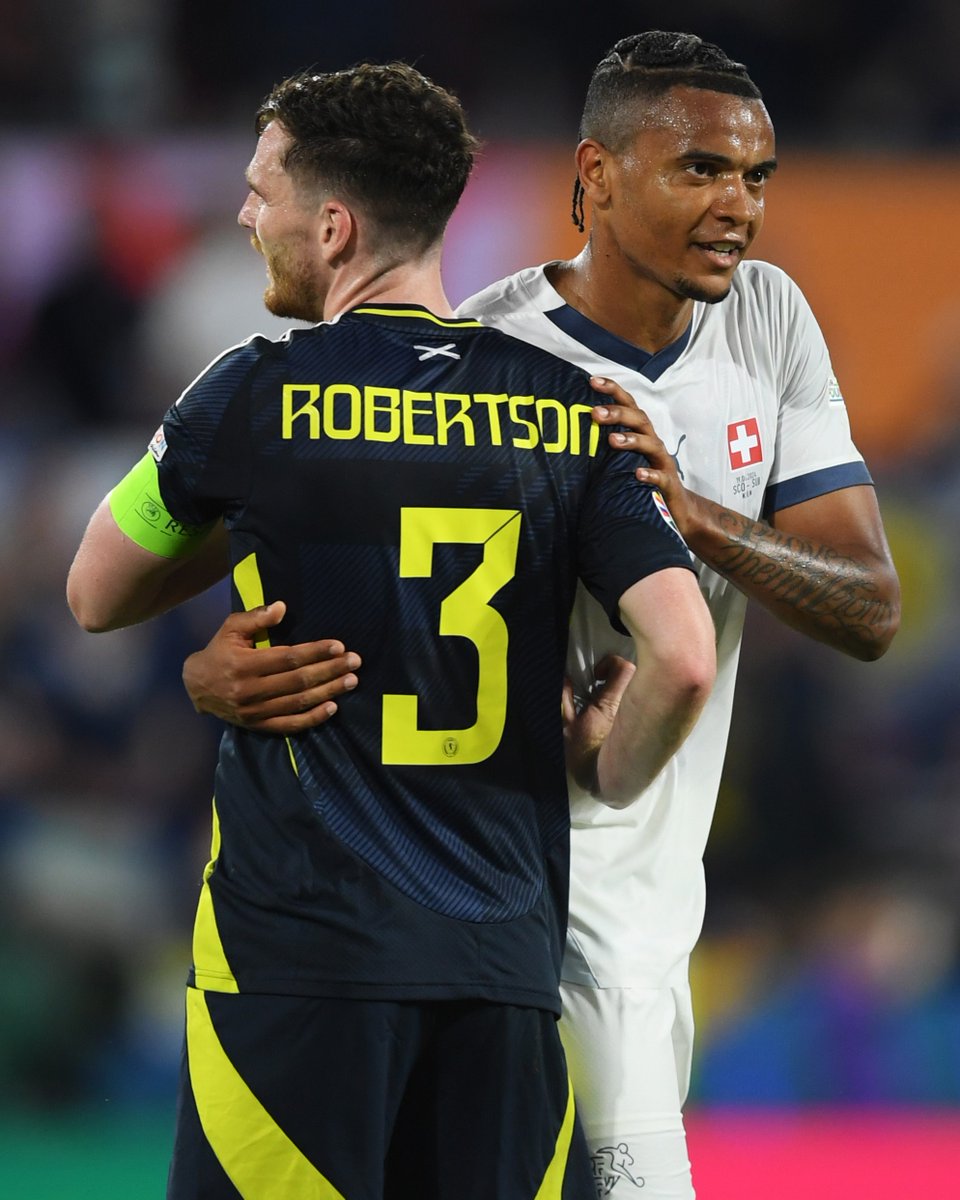 UEFAEURO's tweet image. 🤜🤛

#EURO2024 | #SCOSUI
