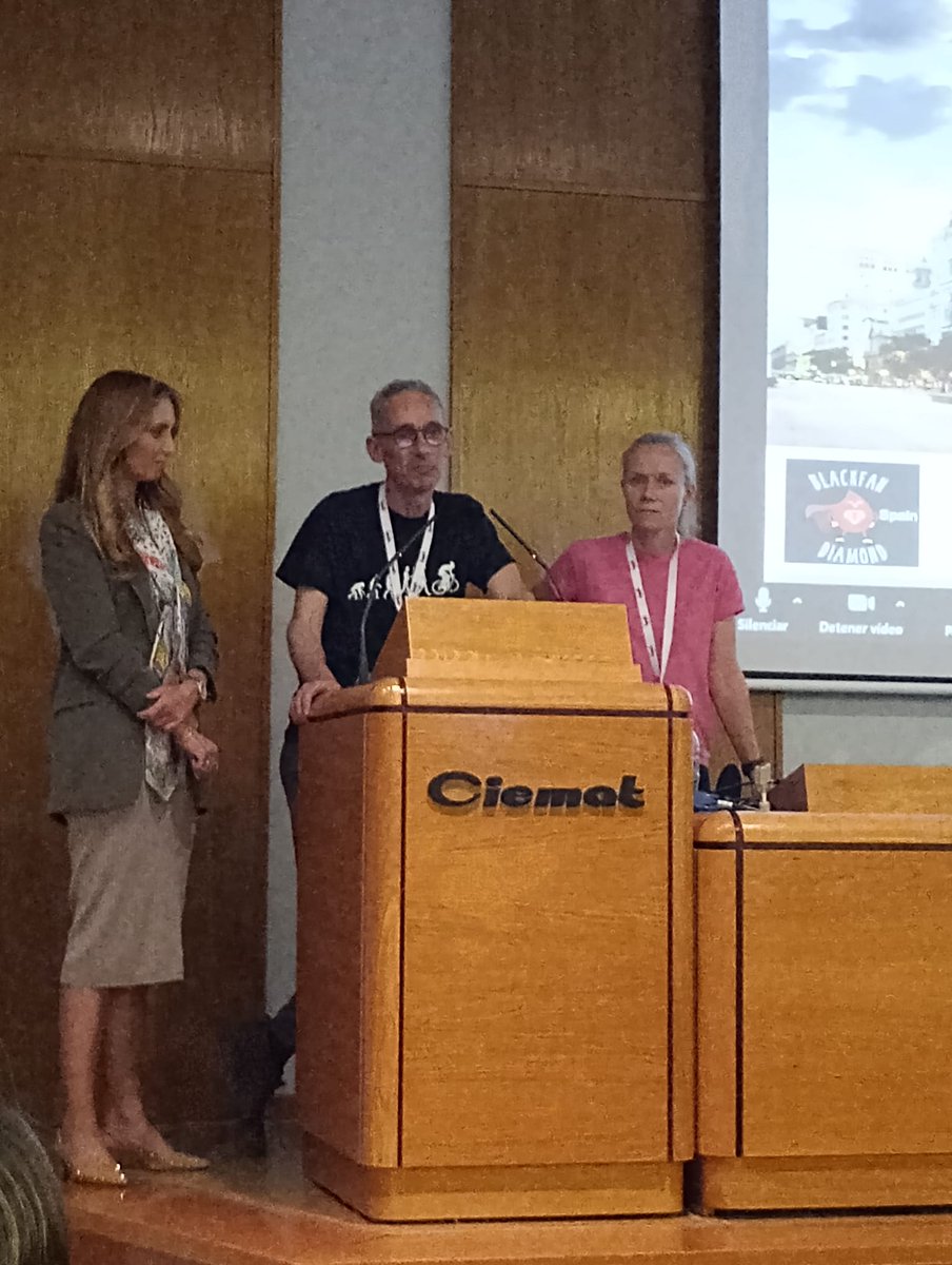 curadba's tweet image. Os dejamos con una foto del cierre de las jornadas con: 
- Susana Navarro ( CIEMAT ) 
- Pierre Emanuel Gelizes ( EuroDBA)
- Marije Bartels ( EuroDBA)
👇🏻enlace resumen de las jornadas 🌉💎 2️⃣0️⃣2️⃣4️⃣ youtu.be/PcVlL1pNo58
#Curadba #DBA #sinciencianohayfuturo