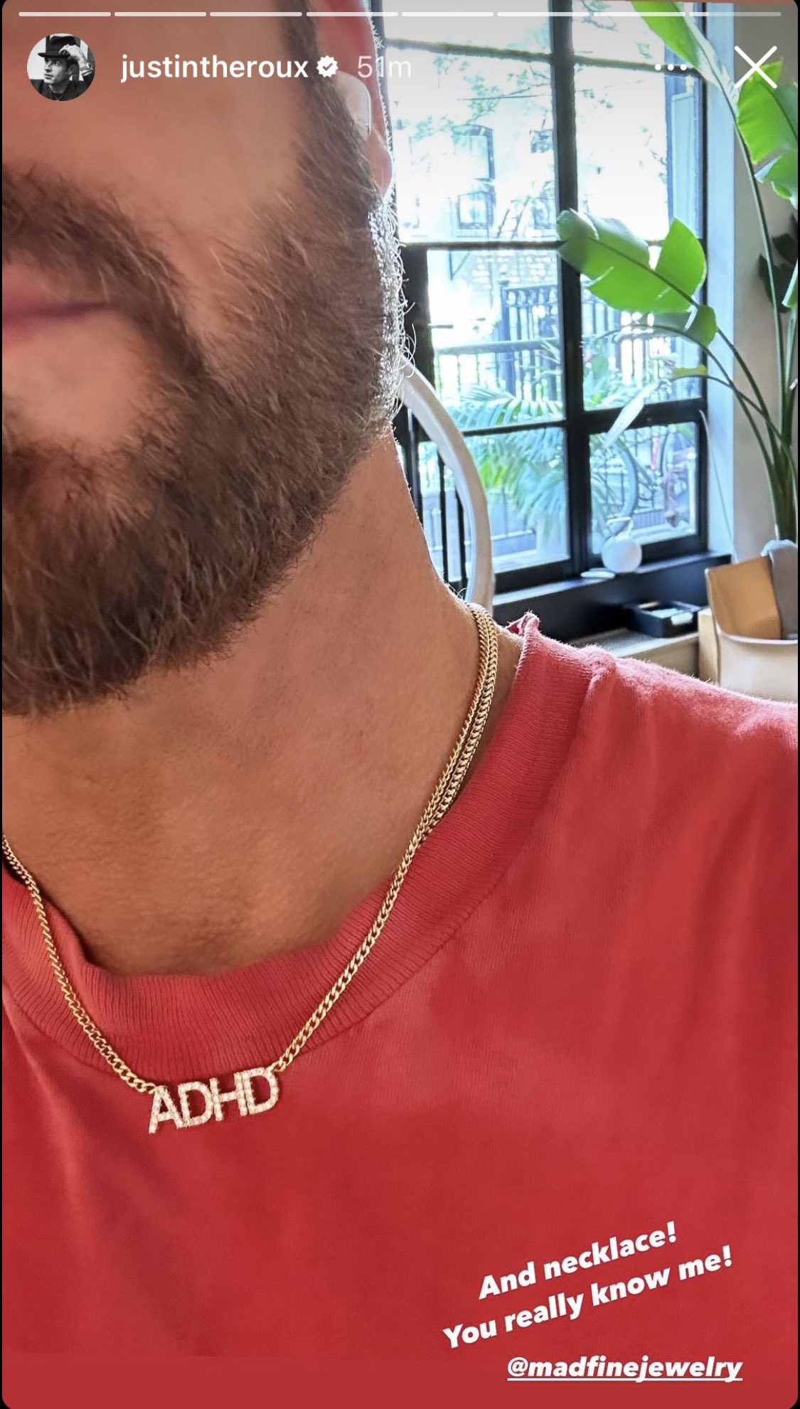 Justin theroux necklace best sale