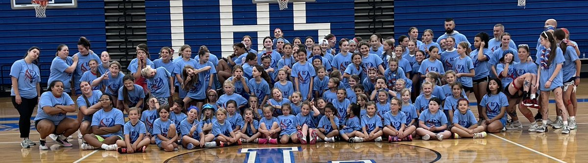 Thanks to all our high school players and our high school and middle school staff for helping make camp awesome! And thank you to all 107 campers who brought the effort and energy all week! The future is bright! #ladybluestreaks