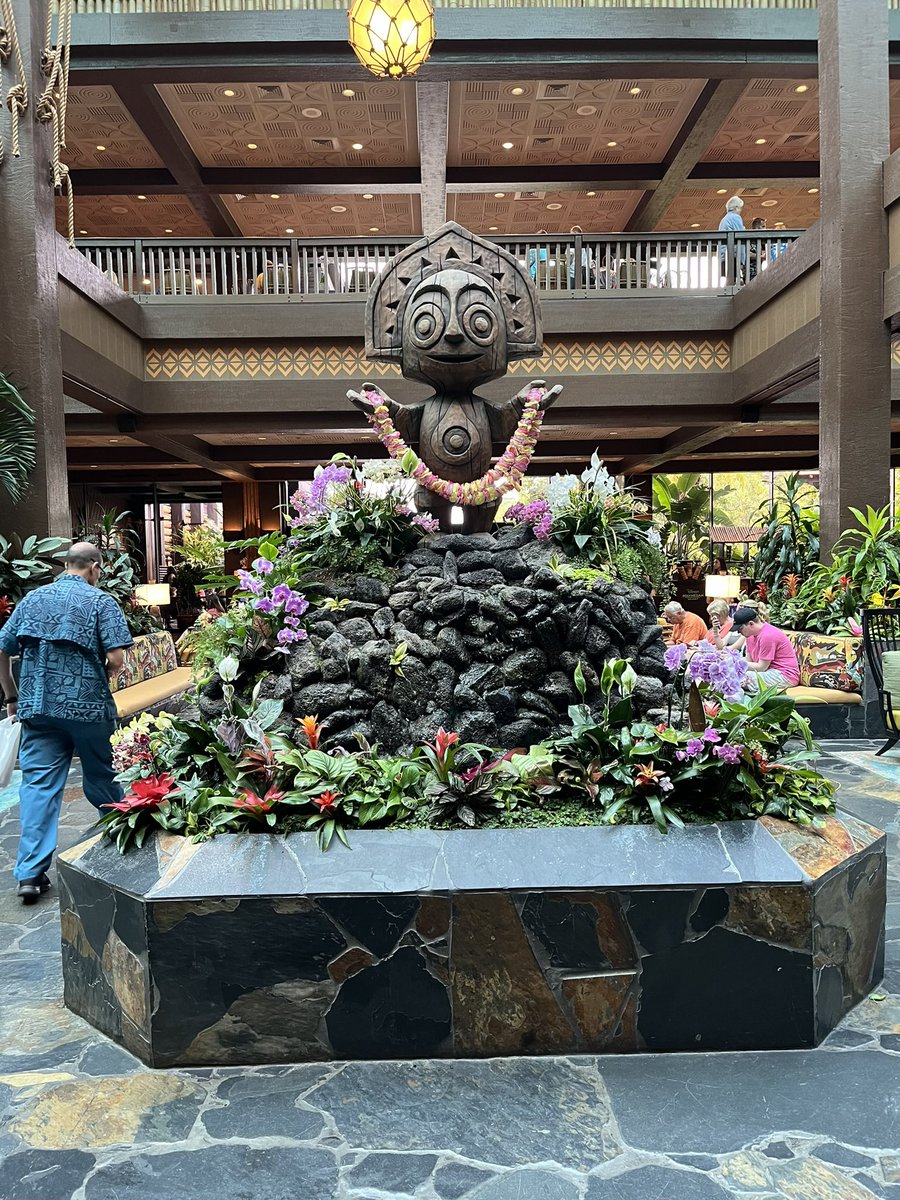 adam_ap_wdw's tweet image. Early dinner at O’ Hana