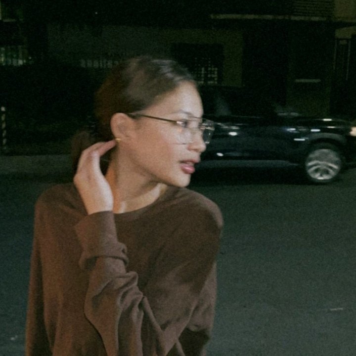 — sorbetes —

a #macolet short au wherein; chiyo (🐼) bumped into dani (🐺) who was eating an ice cream.

but what if chiyo did that on purpose?