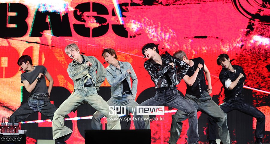 KPOP FAVE tweet media
