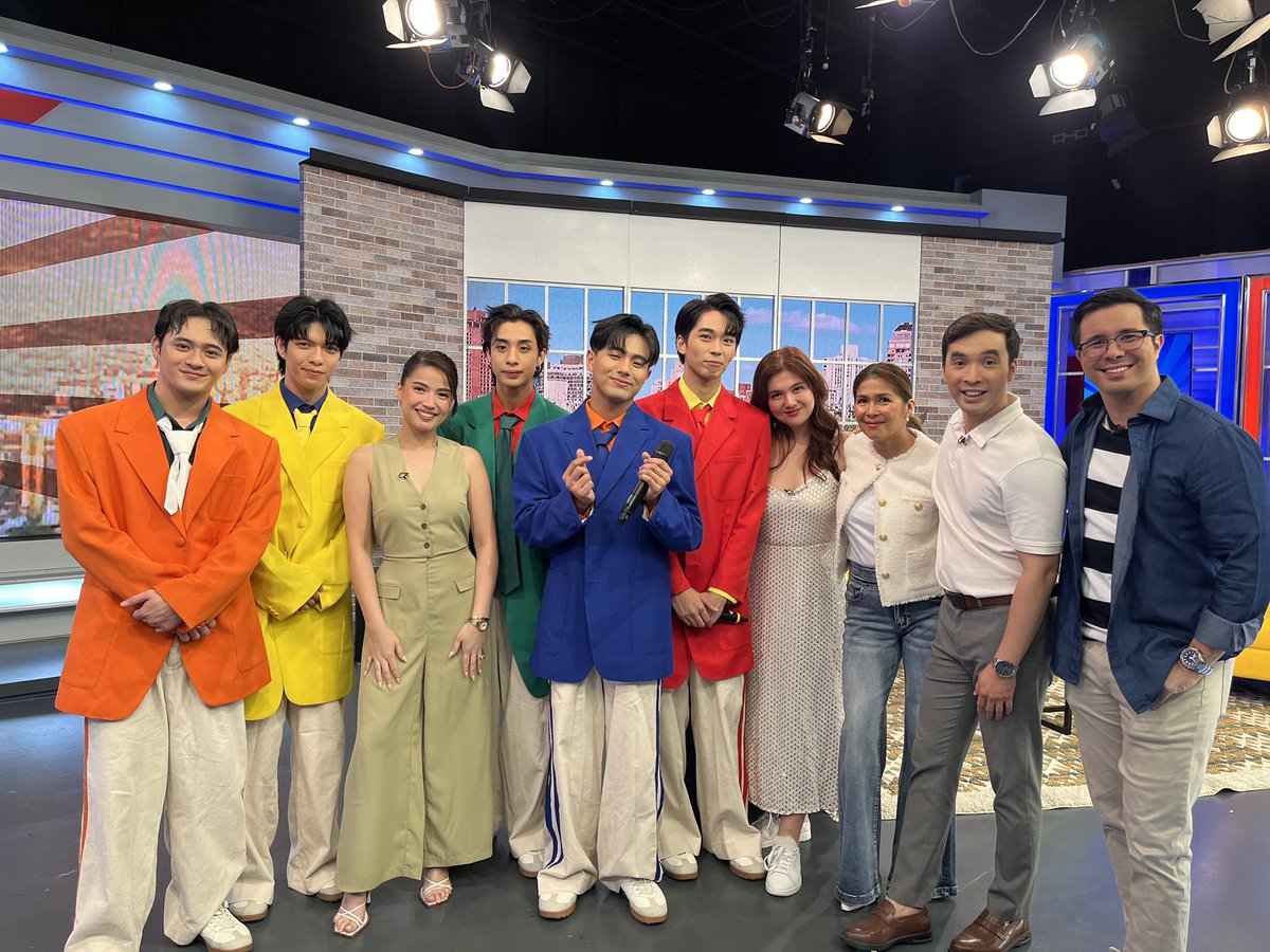 bgyo_ph's tweet photo. Kuhang-kuha ang #GIGIL 💥 ngayong umaga, pampagising ng diwa (at bewang!😁🕺) Maraming salamat #GudMorningKapatid at sa lahat ng ACEs at Kapatid na tumutok!☀️🫶✨ @TV5manila 

GUD MORNING BGYO
#BGYO_Gigil #BGYO https://t.co/TFsOGtlSEi