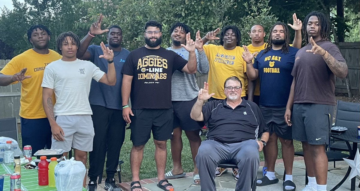 NC A&amp;T Aggies O-line Celebrating Juneteenth with a Fellowship Cook out!
#AGGIEPRIDE #BLOCKPSI