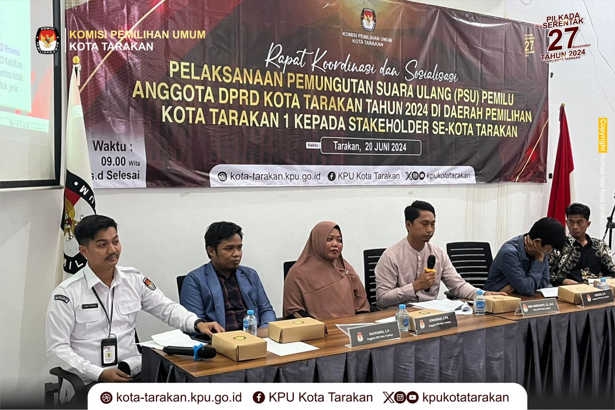 KPUKotaTarakan's tweet photo. Hallo #TemanPemilih Ketua dan Anggota KPU Kota Tarakan Melaksanakan kegiatan Rapat Koordinasi dan Simulasi Pelaksanaan Pemungutan Suara Ulang (PSU) Pemilu Anggota DPRD Kota Tarakan Tahun 2024 di Daerah Pemilihan Kota Tarakan 1 Kepada Stakeholder Se-Kota Tarakan.

#KPUmelayani https://t.co/9Fs5twG6pm