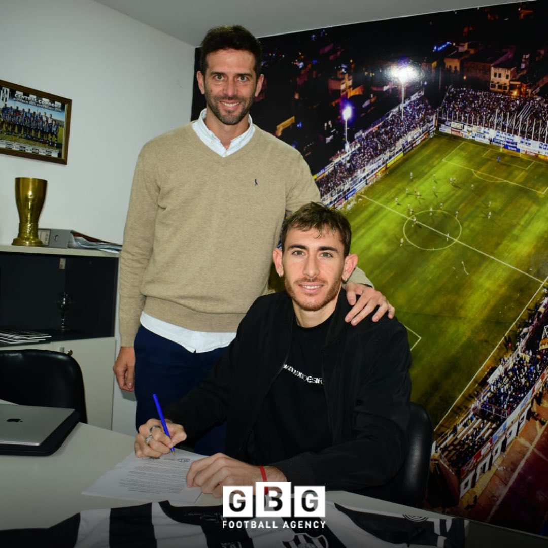 ✨ 𝐀𝐜𝐮𝐞𝐫𝐝𝐨 𝐭𝐨𝐭𝐚𝐥 para la incorporación de Yonatthan Rak a Central Córdoba 🇦🇷.

¡Felicitaciones, Yona! Contentos de verte jugar en una liga tan importante.

🤝🏼 <a href="/TetoGoni/">Ernesto teto Goñi</a> 

𝐆𝐁𝐆 𝐅𝐨𝐨𝐭𝐛𝐚𝐥𝐥 𝐀𝐠𝐞𝐧𝐜𝐲 | #𝗚𝗕𝗚𝗣𝗹𝗮𝘆𝗲𝗿