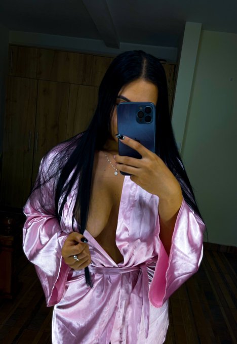 Catrina26_’s pics and videos