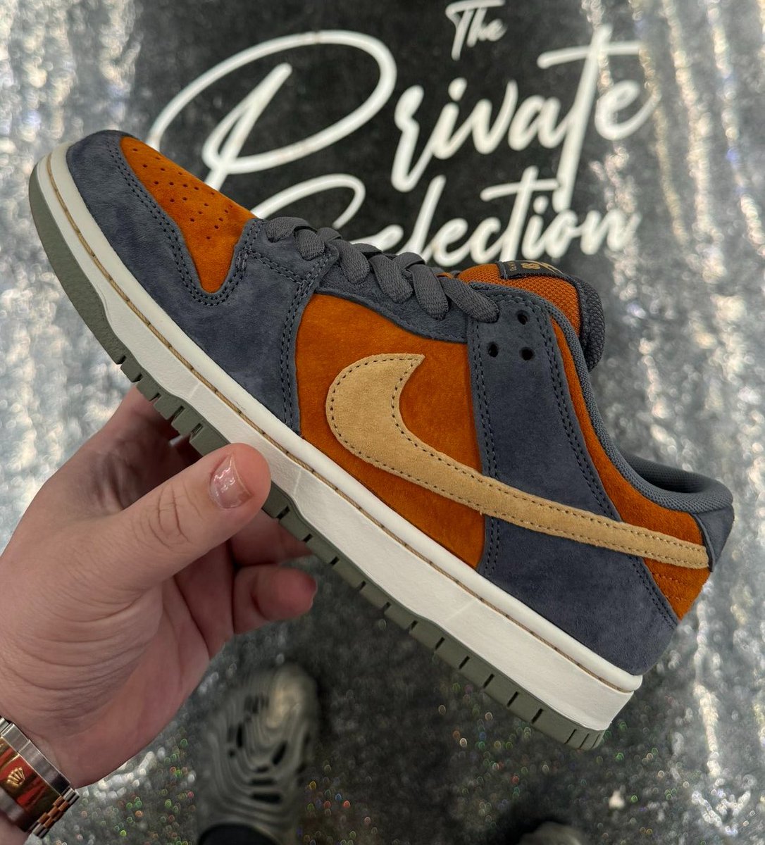 Ovrnundr tweet media