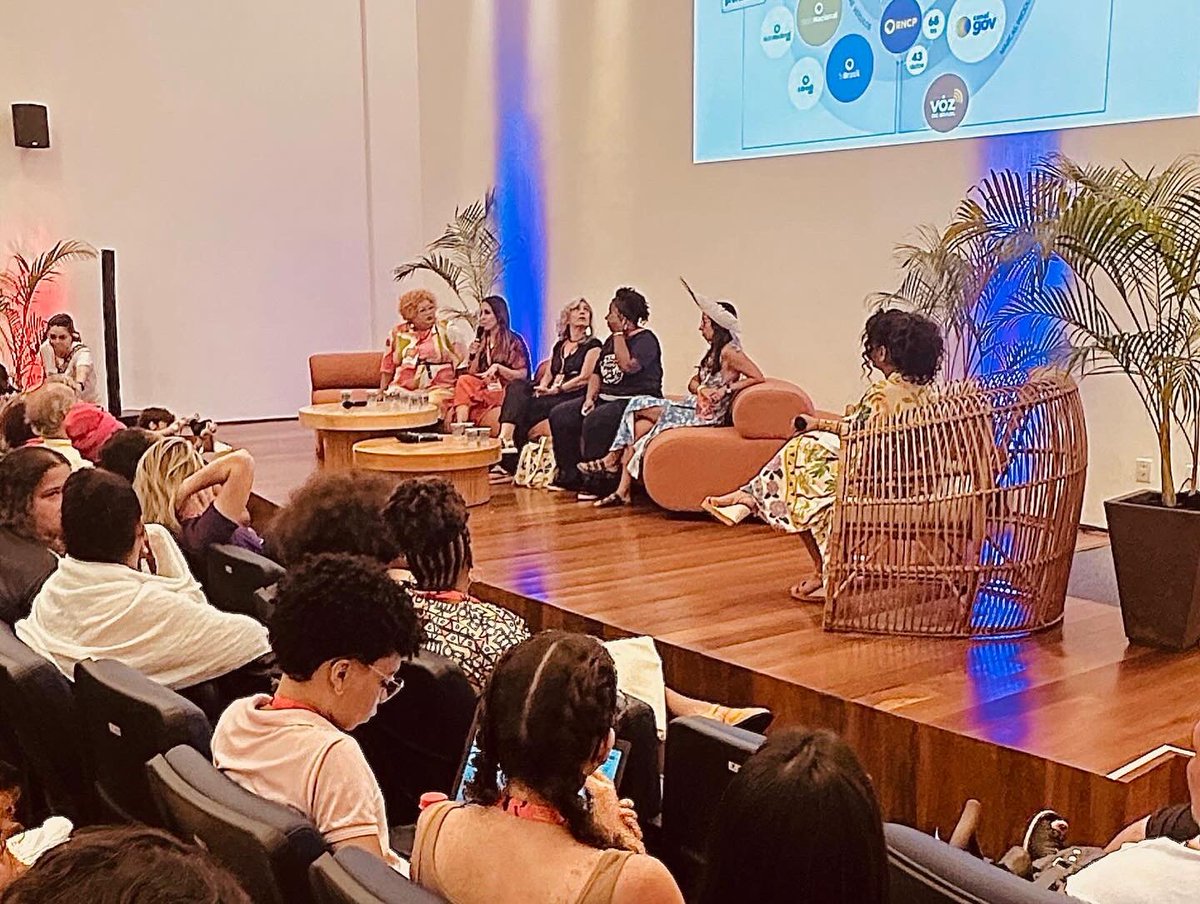 A convite do Ministério da Cultura, participei do Seminário Nacional Mulheridades e Cultura. Falamos sobre “Comunicação para a Diversidade Cultural - um Instrumento para um Brasil sem Misoginia”.  Compartilhei o que a EBC tem feito para valorização de gênero, etnias e diversidade