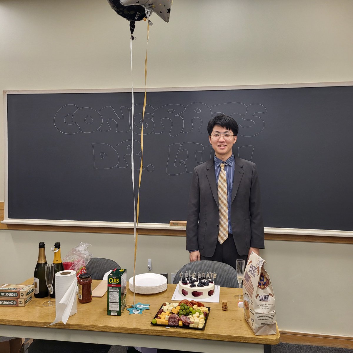 Crystal Shih tweet media