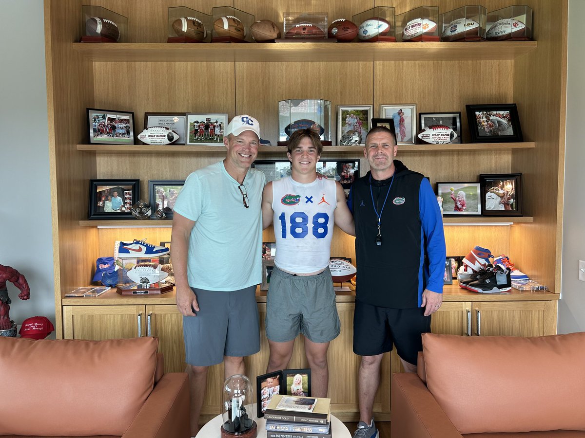 Zach weeks (@zachweeks44) on Twitter photo Excited to receive an offer from Florida!
<a href="/coach_bnapier/">COACH BILLY NAPIER</a> <a href="/OCFearTheSpear/">Oconee County Warrior Football</a> <a href="/JeremyO_Johnson/">Jeremy Johnson</a> <a href="/ChadSimmons_/">ChadSimmons</a> <a href="/RustyMansell_/">Rusty Mansell</a> Excited to receive an offer from Florida!
<a href="/coach_bnapier/">COACH BILLY NAPIER</a> <a href="/OCFearTheSpear/">Oconee County Warrior Football</a> <a href="/JeremyO_Johnson/">Jeremy Johnson</a> <a href="/ChadSimmons_/">ChadSimmons</a> <a href="/RustyMansell_/">Rusty Mansell</a>