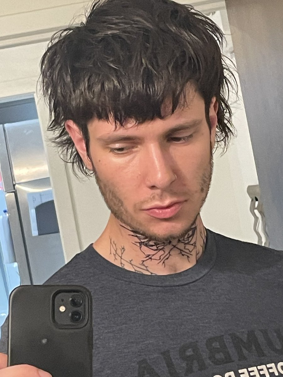 AAAYYYAAA tweet media