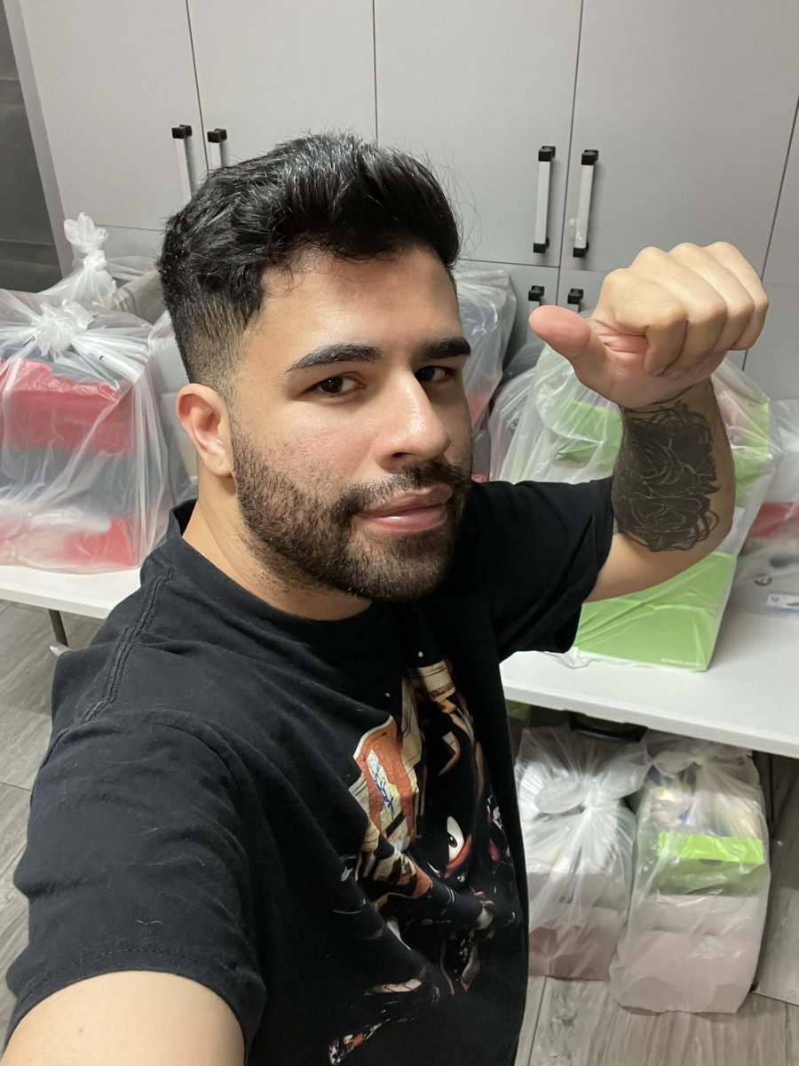 Went RR Shoes shopping today (50+) ! I managed to find 108 shoes in 3 hours but they only let you buy 50 per day😵‍💫 I guess I’ll be back tomorrow to pay for the rest, pretty good RA sourcing tho!

<a href="/flips4miles/">Miles</a> 

#amazon #retailarbitrage #onlinearbitrage #ecom #ecommerce #zelvox