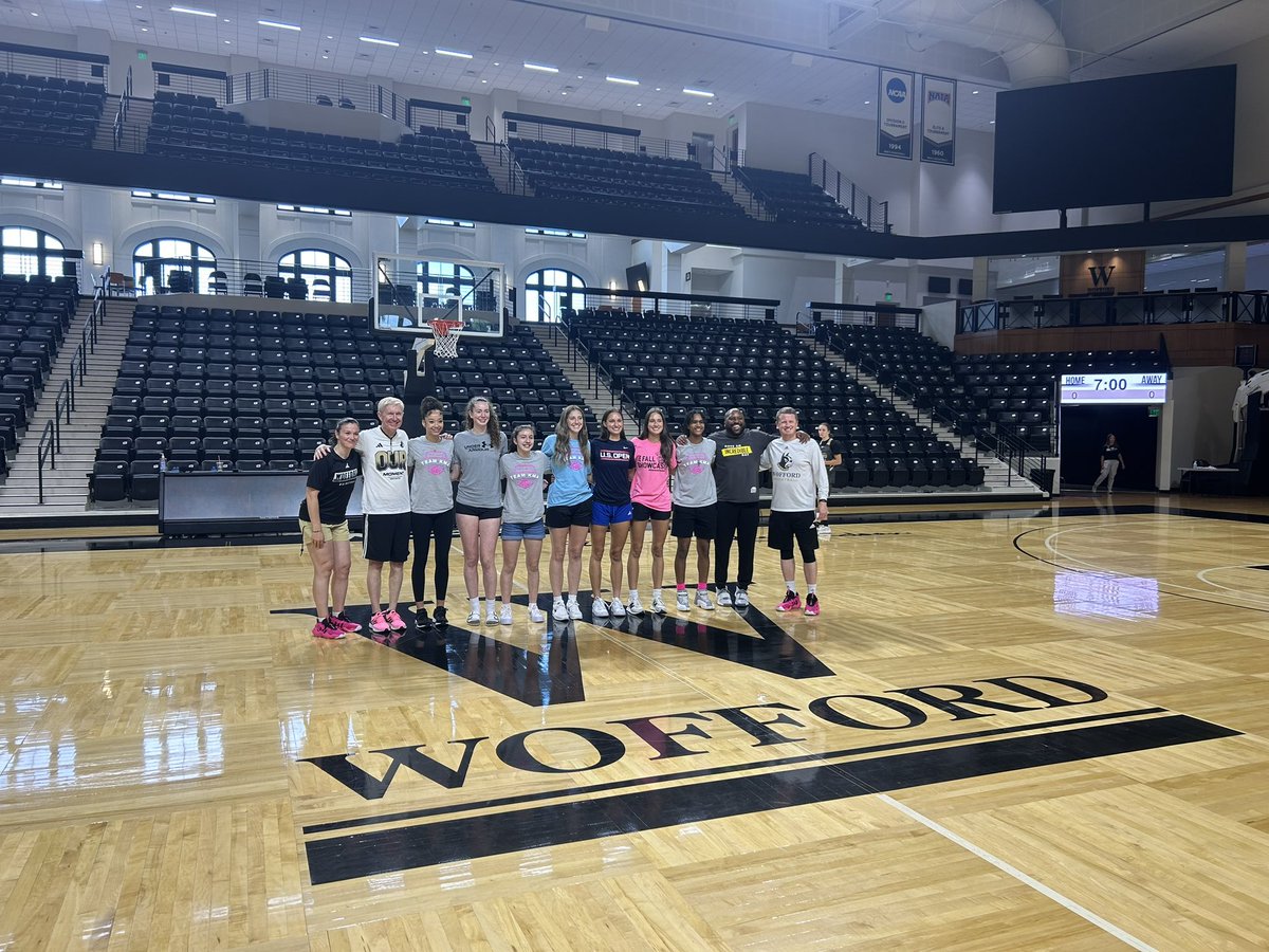 Brooke Parker (@brookemparker) on Twitter photo Thanks <a href="/Coach_Garrity/">Jimmy Garrity</a> & <a href="/CoachTrent_Bunn/">Coach Trent Bunn</a> for a great visit! Hope to see y’all soon!
#GoTerriers Thanks <a href="/Coach_Garrity/">Jimmy Garrity</a> & <a href="/CoachTrent_Bunn/">Coach Trent Bunn</a> for a great visit! Hope to see y’all soon!
#GoTerriers