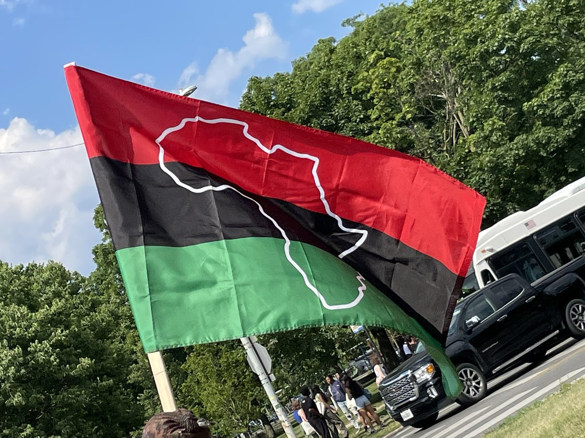 ElizabethToddBreland tweet media