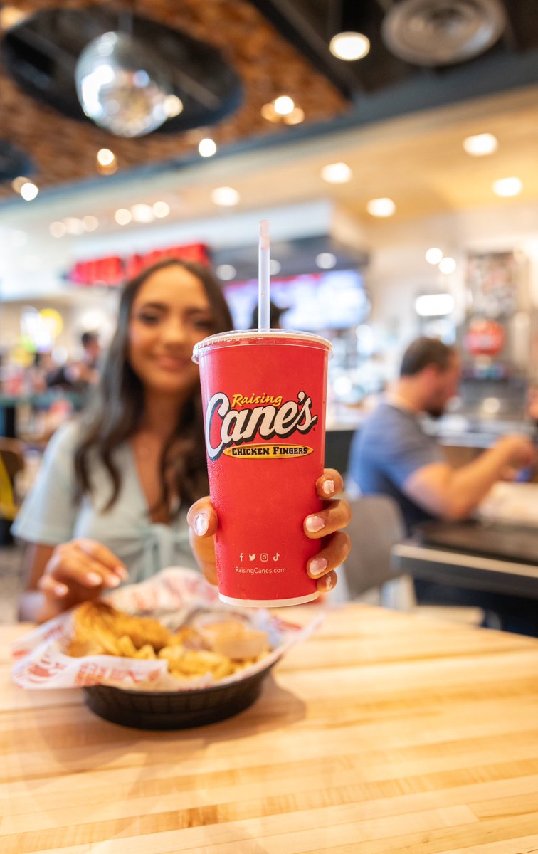 AshleyBrew04's tweet photo. When your photographer wants to include someone special/important for your Senior Pictures… @raisingcanes … https://t.co/1jIJYnrL8Y
