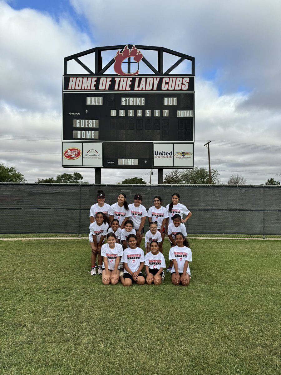 bhscubsoftball's tweet photo. Black and red camp in the 📚! Huge shoutout to Randy and Anthony’s Collision for sponsoring our camp shirts https://t.co/ITxLtAF8YZ