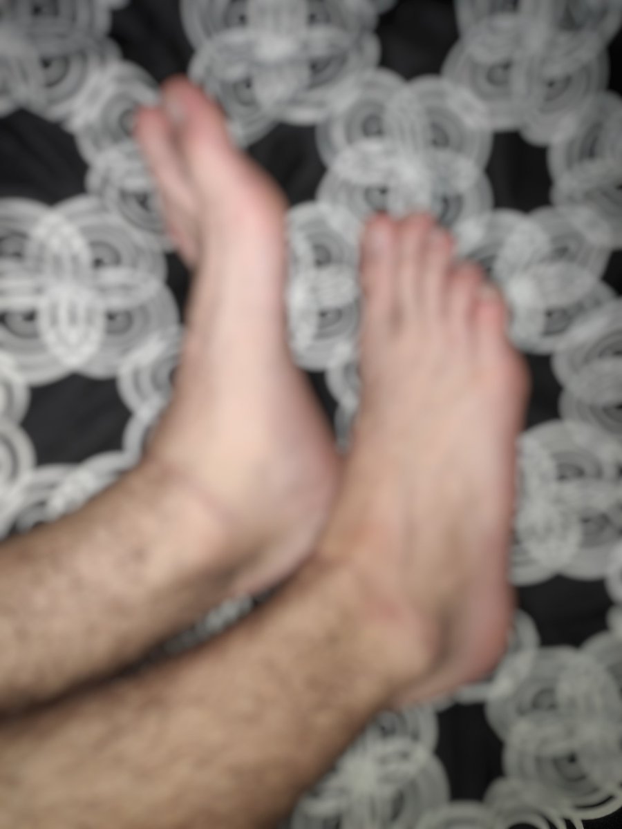 Another day, another picture 😘👣🤩 I hope you love my little hairy sweethearts as much as I do! 🤭😍 Wish to see this unblurred? Message me now! 

#feet #feetsell #feetseller #seller #buyfeet #feetbuyer #feetpic #feetphoto #sexyfeet #beautiful #sexy #feetworship #hairy #hotfeet