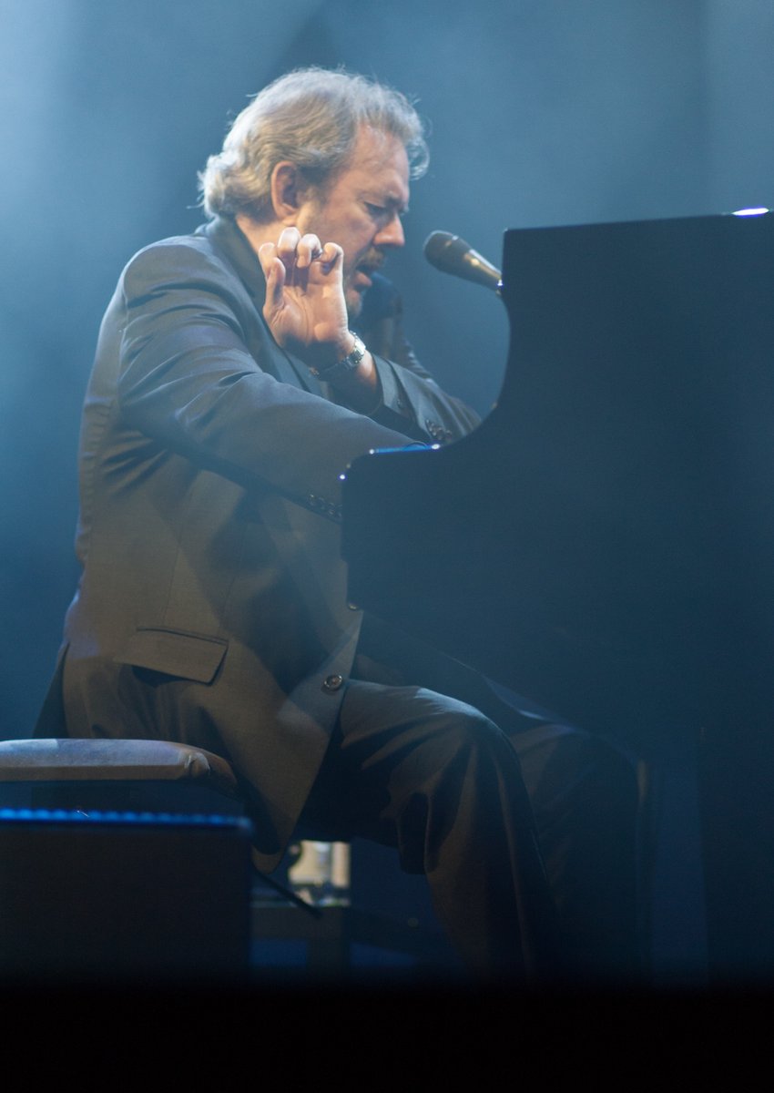 Jimmy Webb at The Suffolk Theater, Riverhead, NY, June 29-last show of the season!! Happy to finish up this round of touring near the best beaches on Long Island.

Join us as we kick off summer with unparalleled songwriting and story telling. For tickets jimmywebb.com/shows