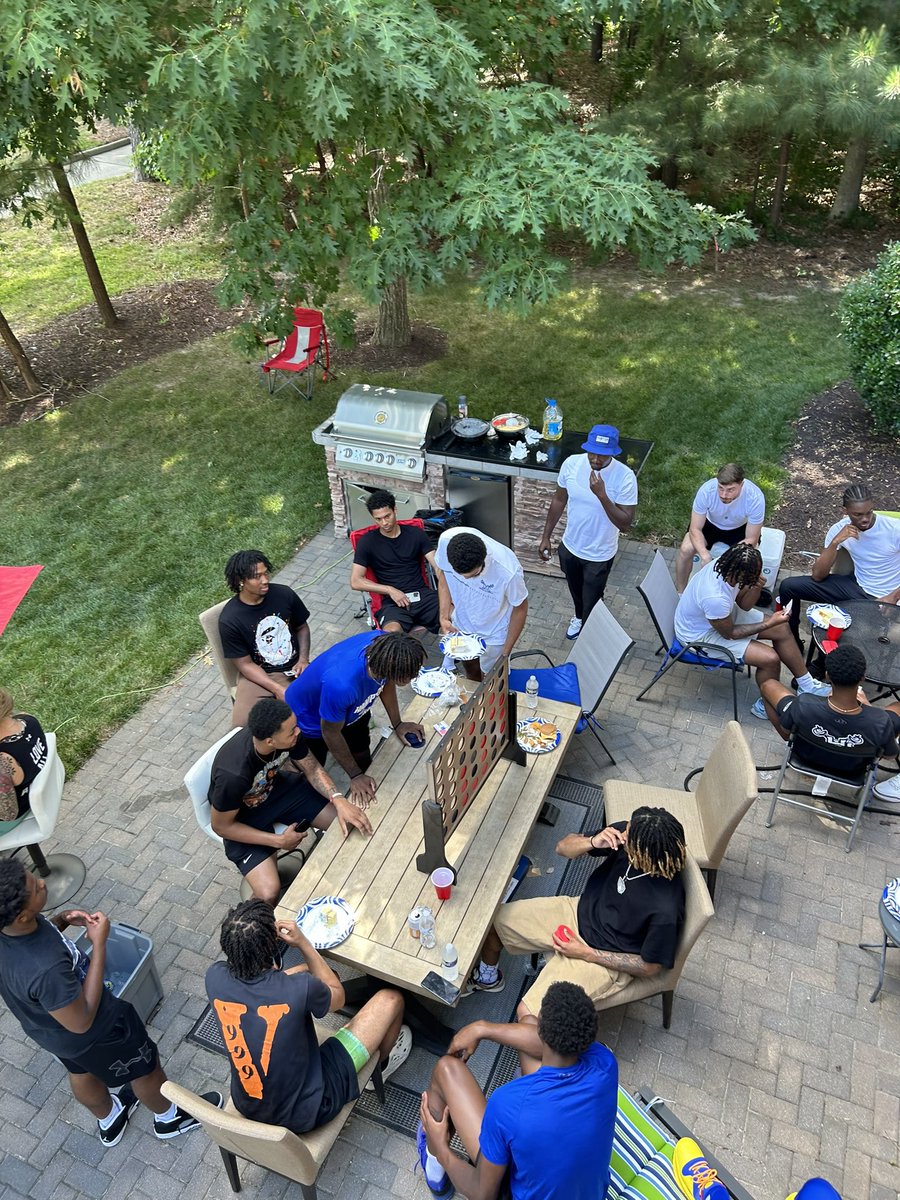 coachivanthomas's tweet photo. You know you have an AD who cares when 3 days ago he's in Vegas, last night fundraising in Richmond & today in Hampton by 6pm…
Yet still makes time to fellowship at the @Hampton_MBB Juneteenth celebration.
Proud to be part of this journey!
#Juneteenth #Commitment #TeamHU https://t.co/S09xENF5F5