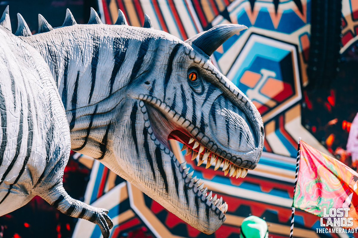 The dinosaurs are excited to see you all in September! 🦖