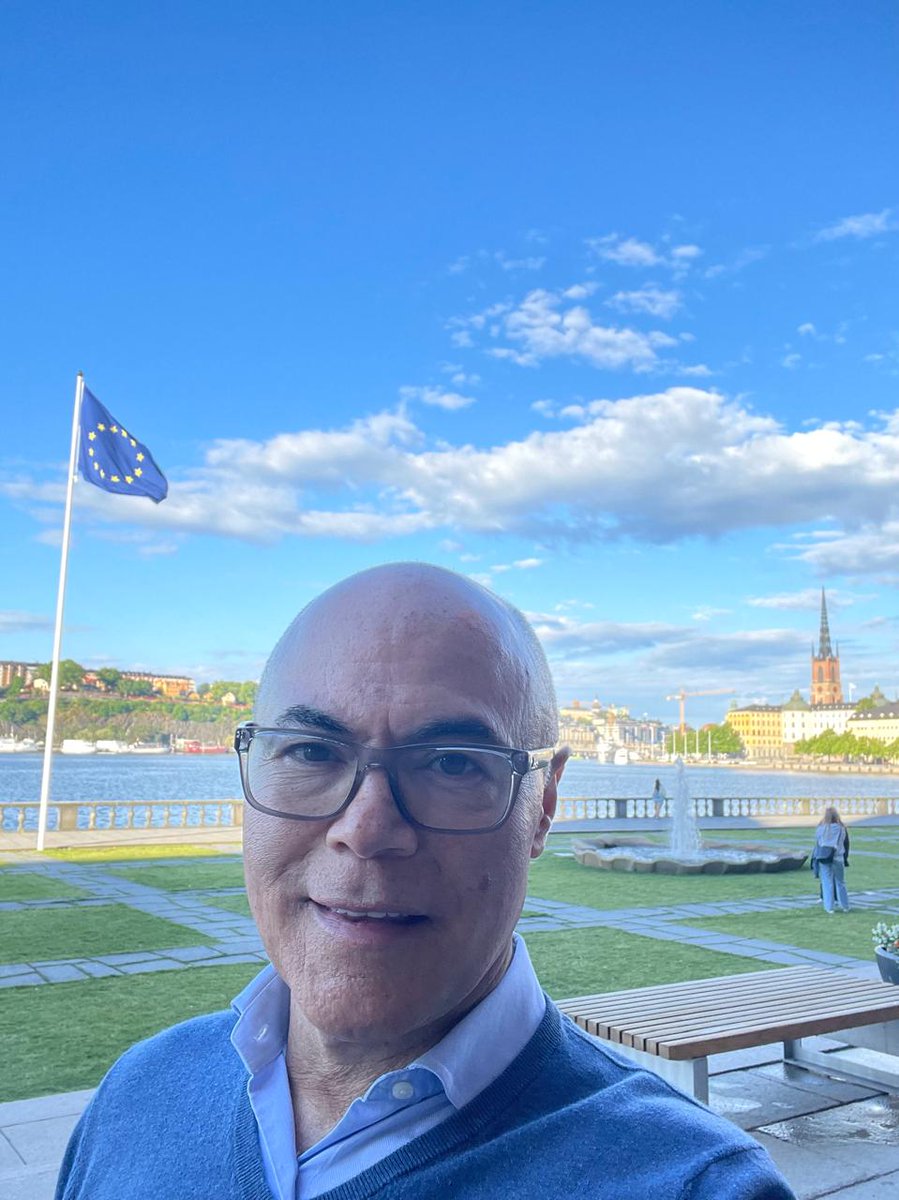 Prendho - UTPL (@prendho) on Twitter photo Marcos Vega, director de #prendhoUTPL, participa el 18 y 19 de junio, del #FutureTalentSummit, organizado por <a href="/ubiglobal/">UBI Global</a> en #Estocolmo, donde se habla del impacto de la #InteligenciaArtificial en la sociedad, la educación, los negocios, la innovación, el talento y las startups. Marcos Vega, director de #prendhoUTPL, participa el 18 y 19 de junio, del #FutureTalentSummit, organizado por <a href="/ubiglobal/">UBI Global</a> en #Estocolmo, donde se habla del impacto de la #InteligenciaArtificial en la sociedad, la educación, los negocios, la innovación, el talento y las startups.