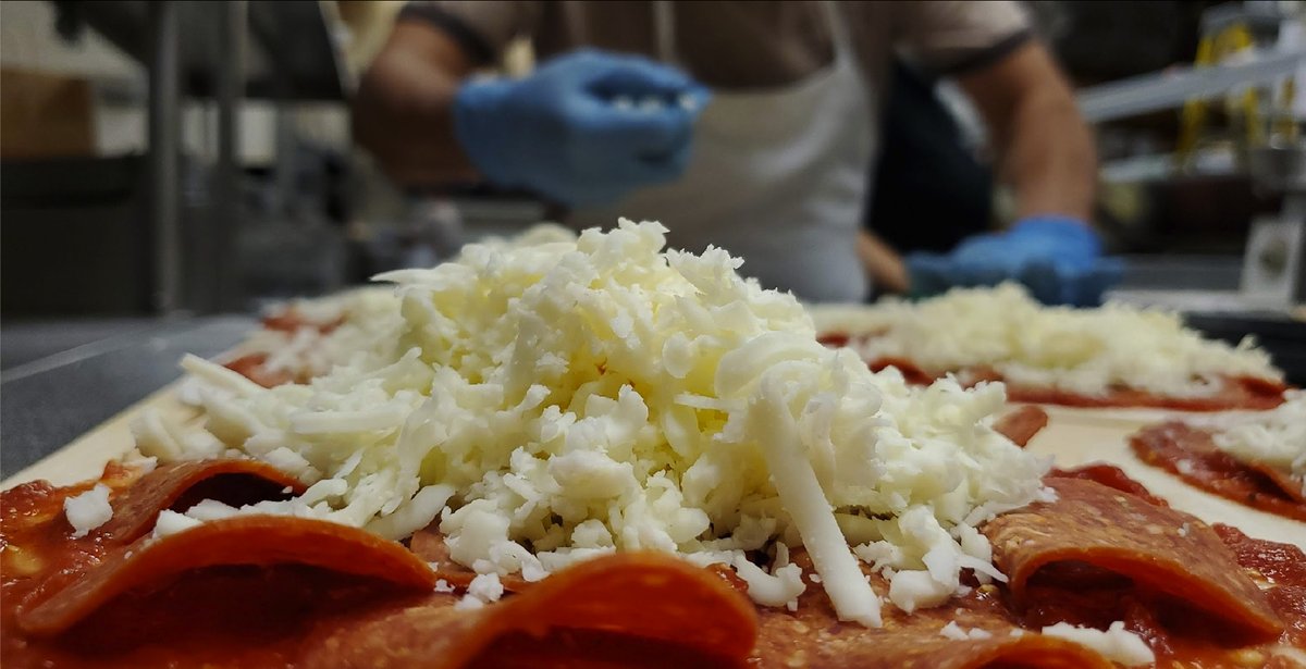 Ledo's Pizza tweet media