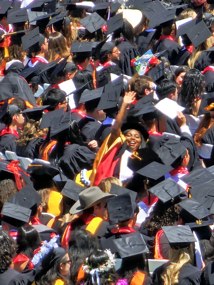 TrackCityChick's tweet photo. I think my aunt won best photo award of graduation weekend https://t.co/7ERJGx2EFE