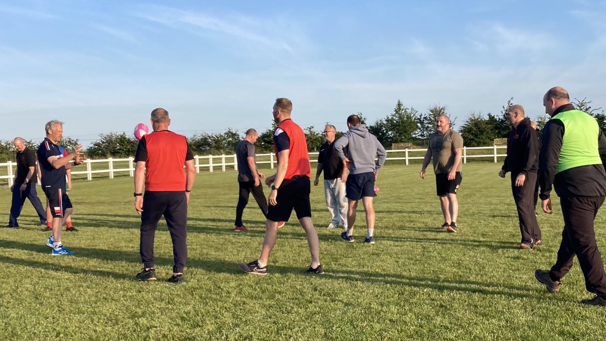 A few snaps from this evenings “Attacking Rugby Made Simple” Coaching course with <a href="/RugbyCoachWeek/">Rugby Coach Weekly</a>’s  Dan Cottrell 

Really pleased to see Age grade &amp; Senior Coaches and players all learning together.

Thank you <a href="/theeamonnhogan/">Eamonn Hogan 🏉🏴󠁧󠁢󠁷󠁬󠁳󠁿🇮🇪🎓🎓</a> for organising. 🥰

❤️🤍💚