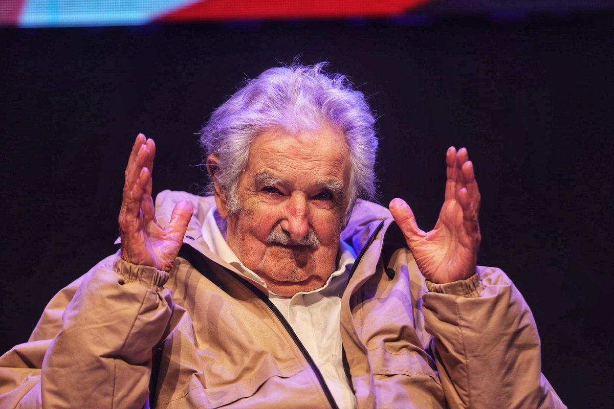 MPP609's tweet photo. Habla José Mujica en el cierre de la campaña del Espacio 609:

"Peleo para que el sistema político aprenda de nuestro pasado histórico. 

Hay lecciones que conmueve, como las miles de mujeres que se fueron a acompañar a José Artigas en su Exilio al Ayuí https://t.co/AzeMO1awOq