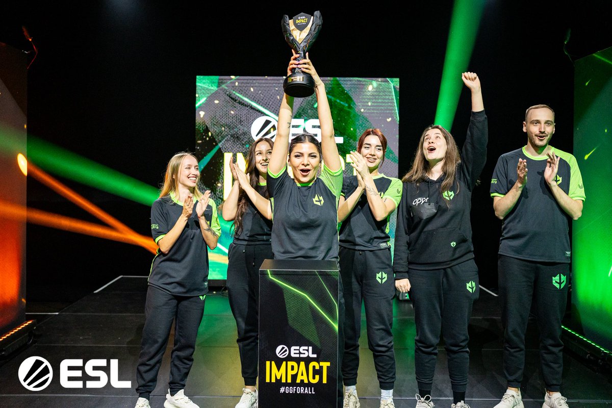 25 anos de @counterstrike, muitas alegrias, momentos especiais. E tem muita coisa por vir!!

Comentem aí sua maior lembrança com o maior jogo de todos os tempos 💚