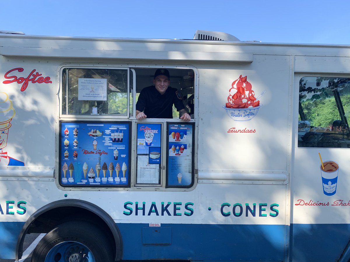 Thank you <a href="/mountlaurelpd/">Mount Laurel Police</a> for serving Mister Softee at Hillside tonight. It was certainly a tasty treat to end a great school year!