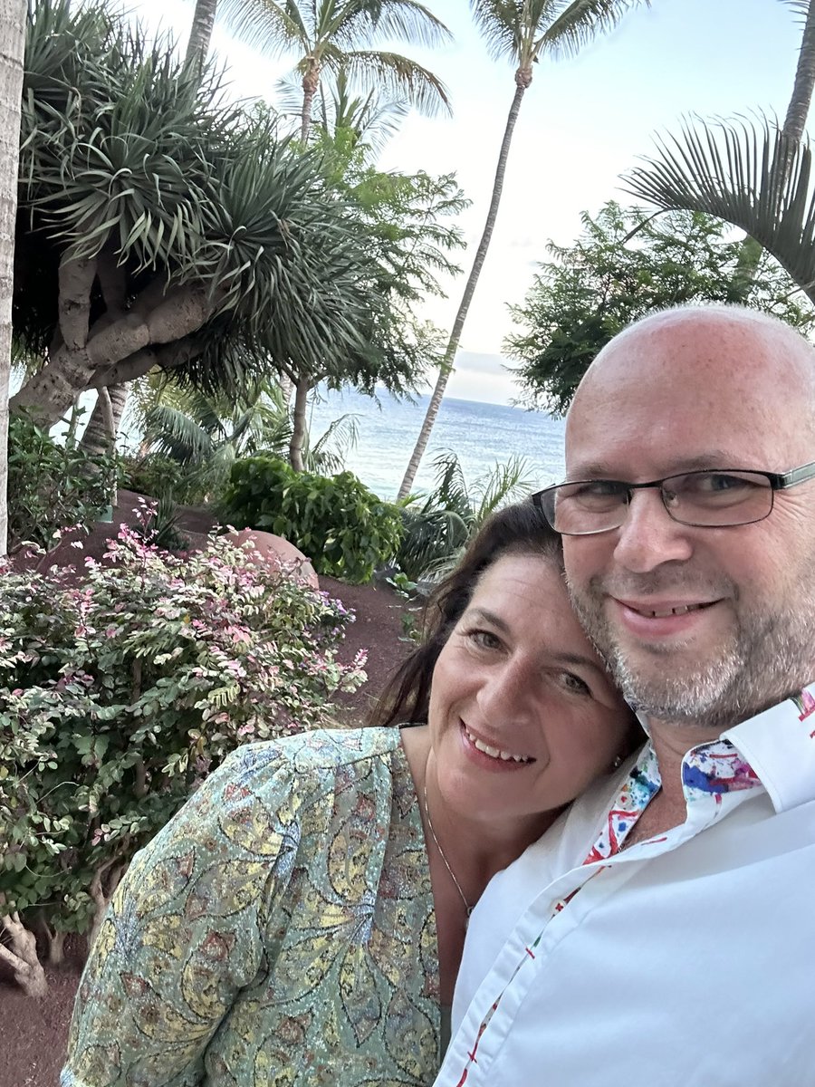 julpodN10's tweet image. 30 years ago we became Mr &amp;amp; Mrs Livingstone.. the Julia and Julian bit still causes confusion.. nice to share an anniversary with @Melia_Rewards @Paradisus
