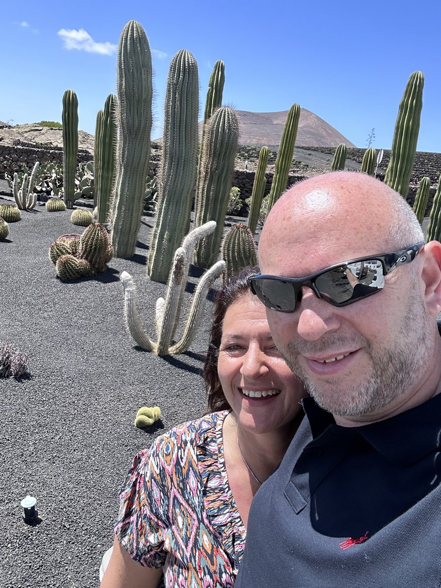 julpodN10's tweet image. 30 years ago we became Mr &amp;amp; Mrs Livingstone.. the Julia and Julian bit still causes confusion.. nice to share an anniversary with @Melia_Rewards @Paradisus