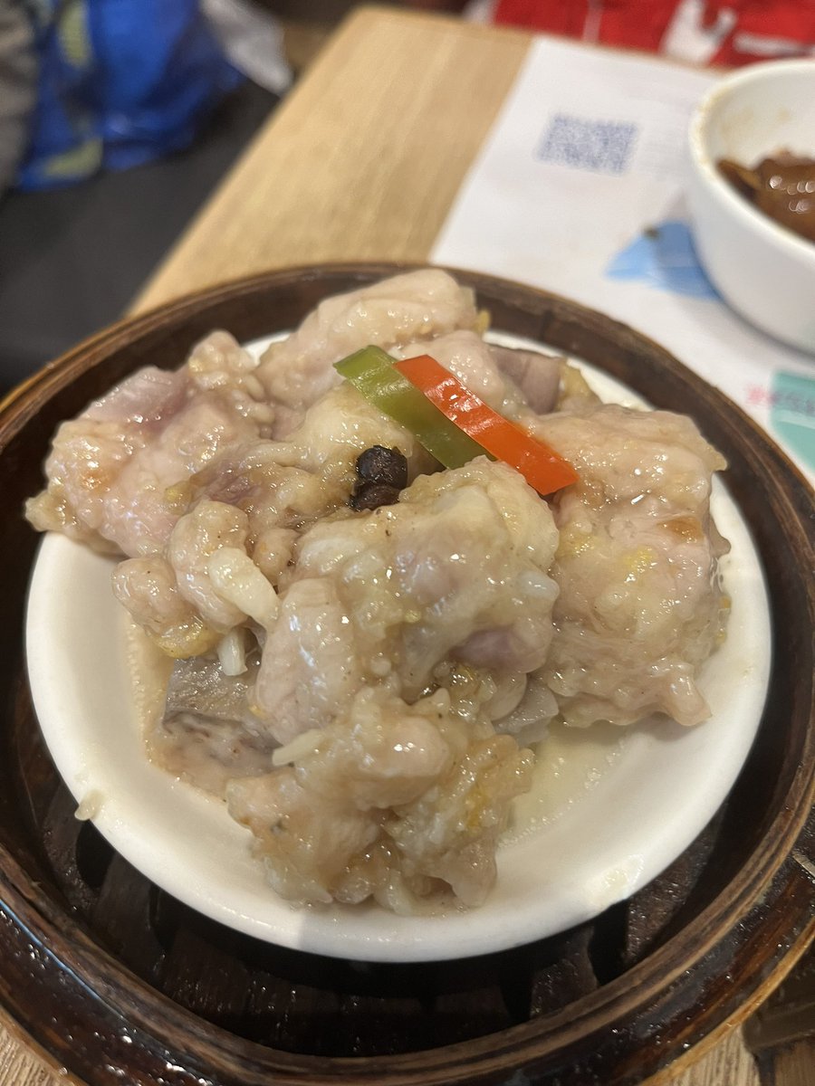 Papshuma's tweet photo. 佐敦にある點心到香港人の友人が私の好物を食べようと誘ってくれました。
うまくて安い！
點心到 (廟街)
網上訂座即賺Rice Dollars    
網址: https://t.co/vdOWhPfLCx https://t.co/HMwvAYMXVb