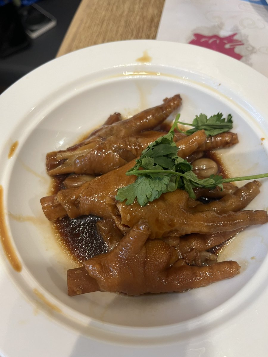 Papshuma's tweet photo. 佐敦にある點心到香港人の友人が私の好物を食べようと誘ってくれました。
うまくて安い！
點心到 (廟街)
網上訂座即賺Rice Dollars    
網址: https://t.co/vdOWhPfLCx https://t.co/HMwvAYMXVb
