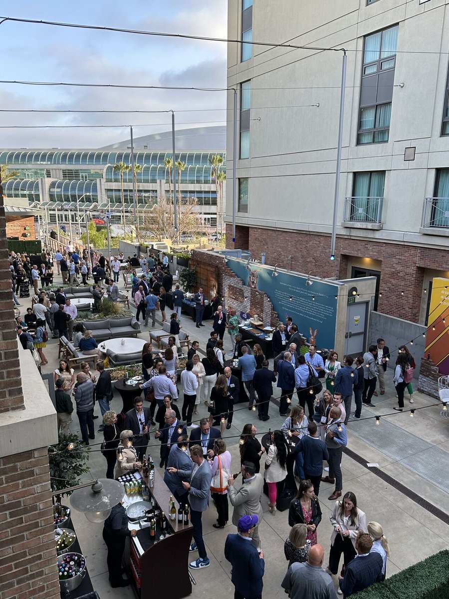 We brought the DTRA Community together in San Diego last night at #DIA2024 

The conversations and connections within our community will undoubtedly lead to continue progress of our mission: global adoption of decentralized methods.

Thank you to <a href="/Studykik/">StudyKik</a> for co-hosting!