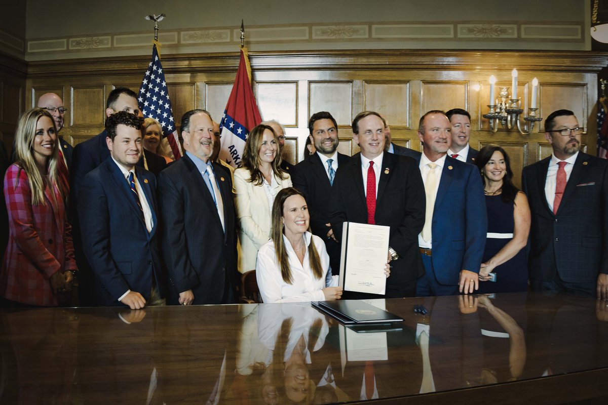 AR_HouseSpeaker's tweet photo. It’s a historic day for Arkansas and I couldn’t be prouder of this General Assembly.
We’ve reduced income taxes, increased the property tax credit for homeowners, and put money back in the pockets of Arkansans. https://t.co/0rU6wRlPQS