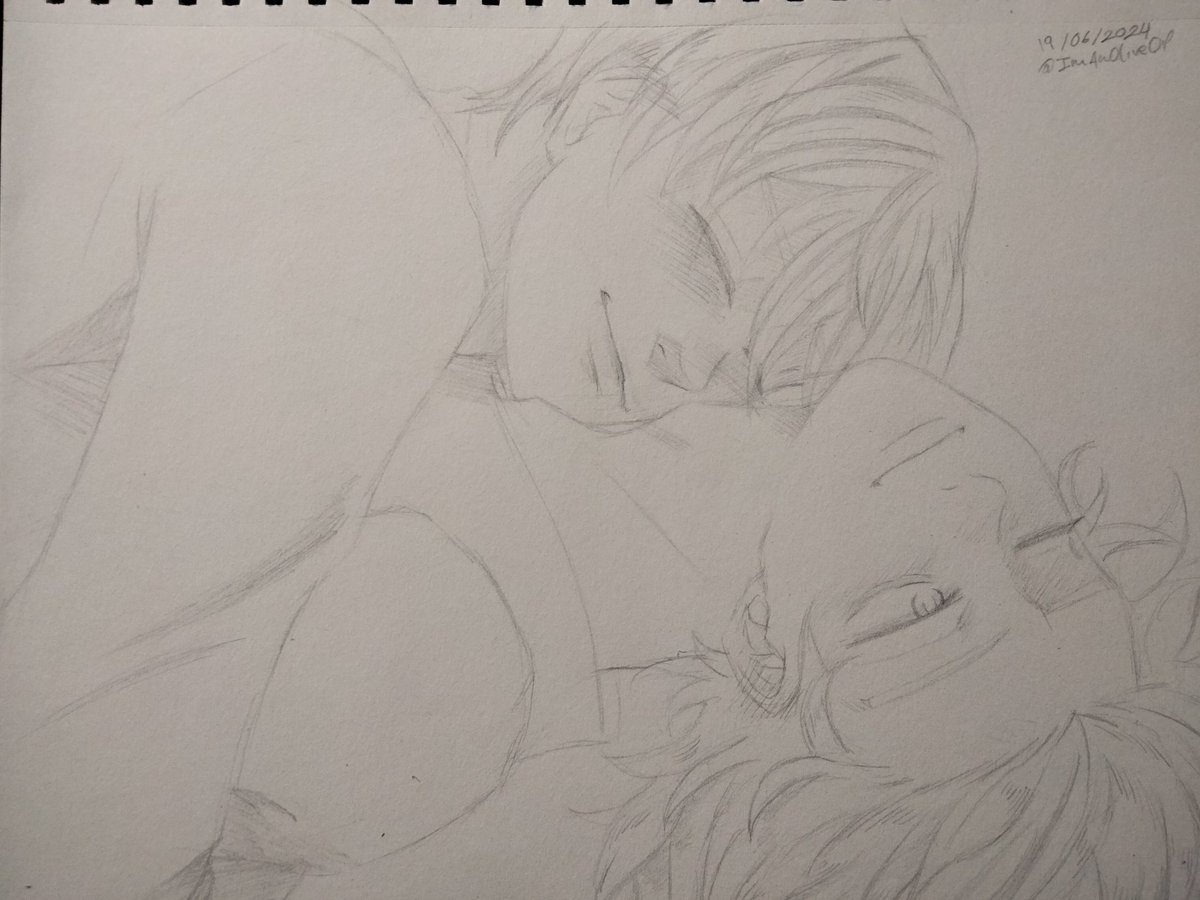 ImAnOliveOil's tweet photo. A quick doodle of them cs I saw this and couldn't help. 💜💛

#mha #monoshin #shinmono https://t.co/tvKDJlEAeq