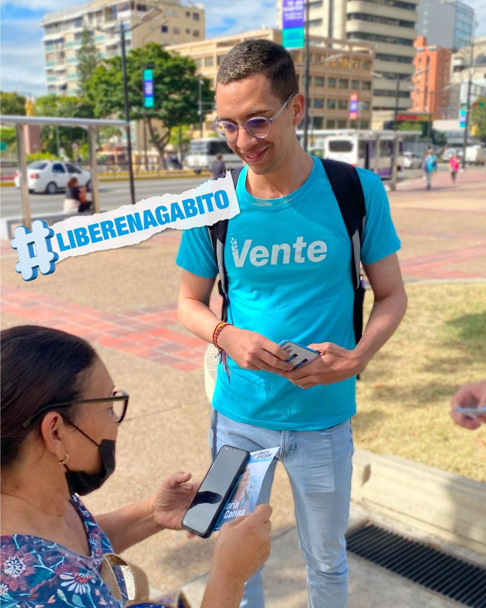 #LiberenAGabito quien fue detenido este 17Jun por funcionarios del régimen. Él es periodista y miembro del equipo de comunicaciones de <a href="/VenteVenezuela/">Vente Venezuela</a>. ¡Alzamos la voz por él!